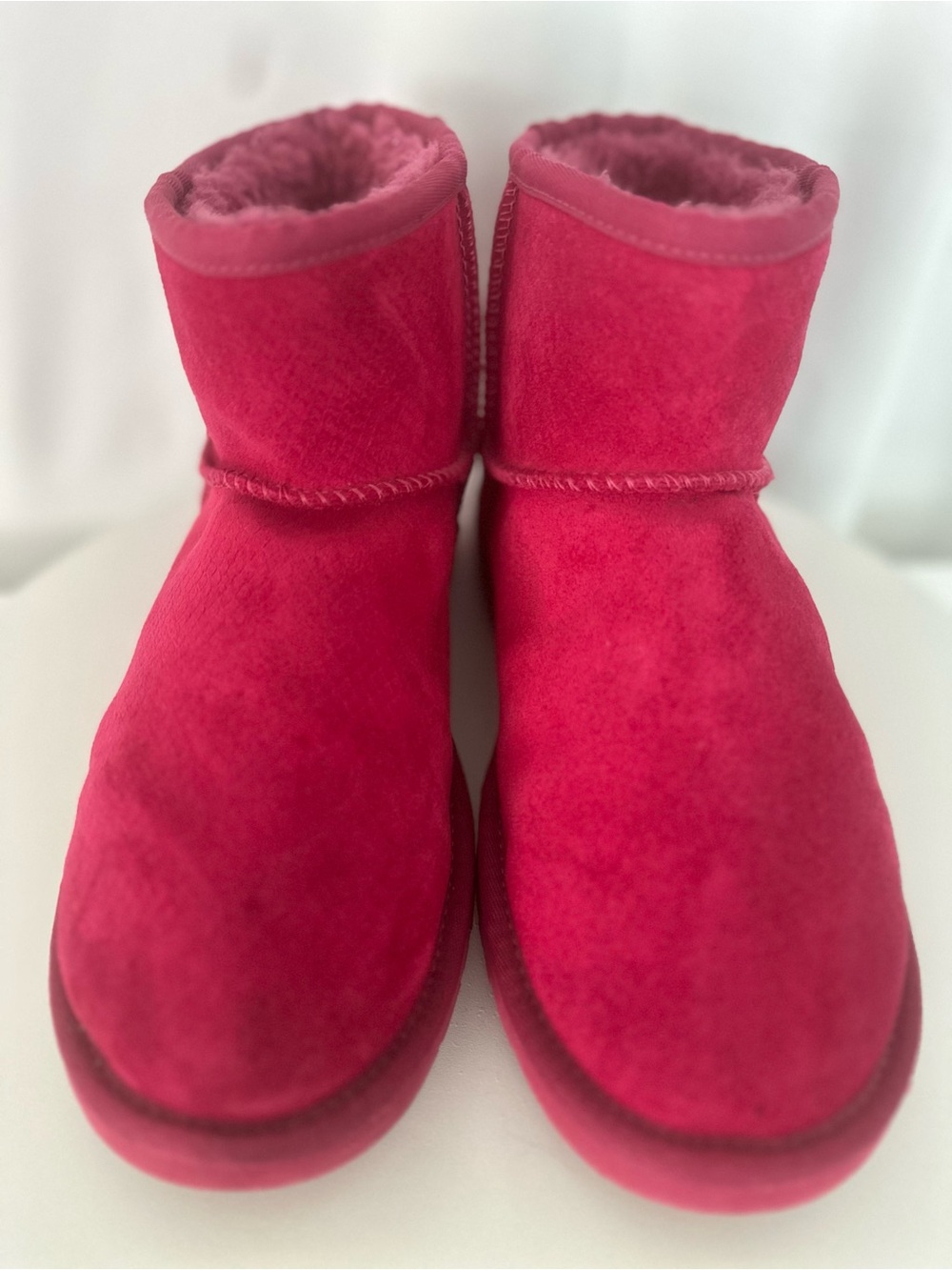 UGG Classic Mini Exotic Scales Pink Suede Boots Women’s Size 9 (SH115)